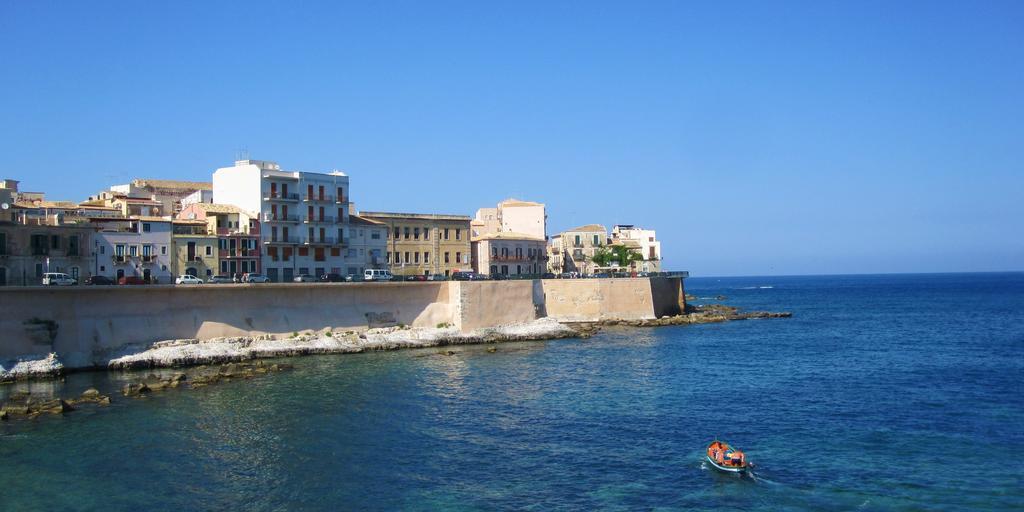Syrakosia A Ortigia Villa Syracuse ภายนอก รูปภาพ